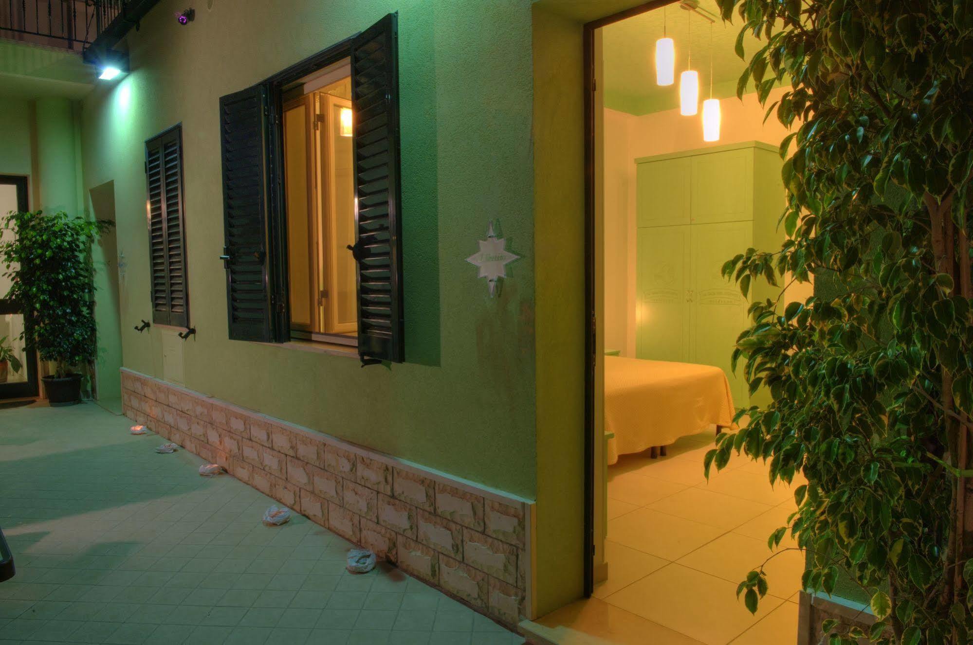 La Casa Del Nonno Bed & Breakfast Campomarino  Exterior photo