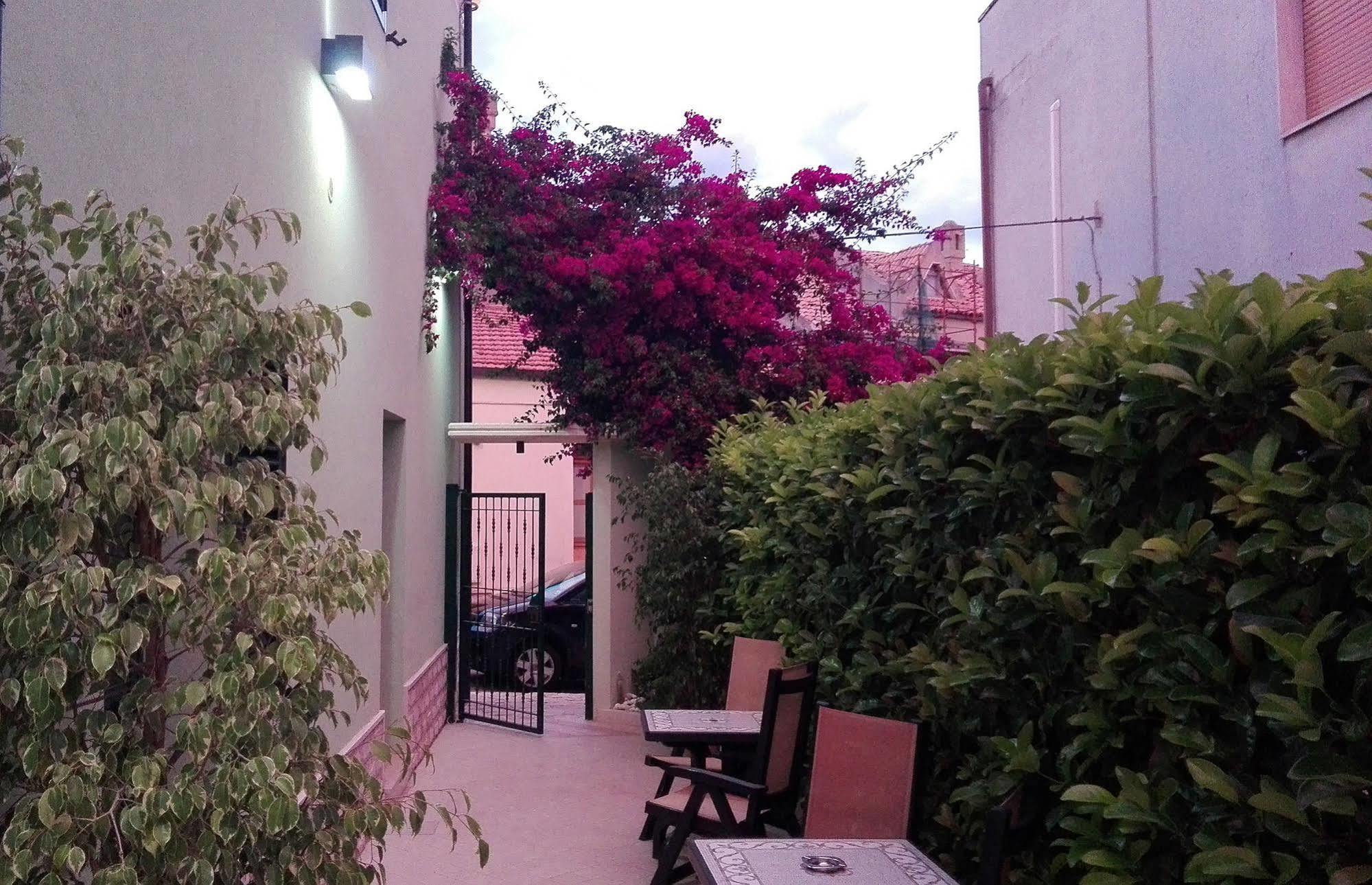 La Casa Del Nonno Bed & Breakfast Campomarino  Exterior photo